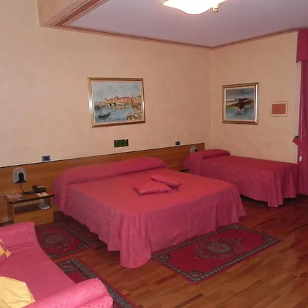 Hotel La Ruota Pianfei Habitación foto